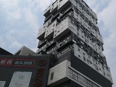 -资和信百货商场