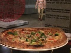 -WOLFGANG PUCK KITCHEN & BAR(迪士尼小镇店)