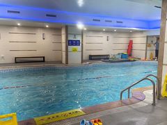 -小海豚国际游泳培训中心(浦东塘桥店)