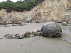 -摩拉基大圆石