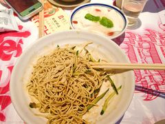 -肥肥虾庄·金牌油焖大虾(汉街SKP店)