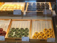 面包甜点陈列柜-南宋胡记(杭州体育场路店)
