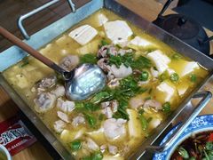 -自贡盐帮菜·玩辣餐厅(樱花园西街店)