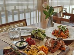 -Mark&Mars Restaurant
