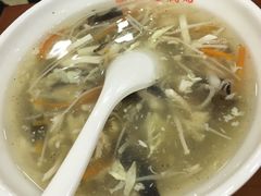 酸辣汤-小姜锅贴(凤凰街店)