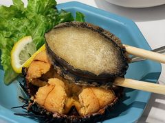 生吃海胆-海味当家·蒸锅海鲜(中山广场创始店)