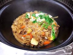 -粘豆包柴火铁锅炖
