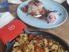 -必胜客(璞丽中心店)