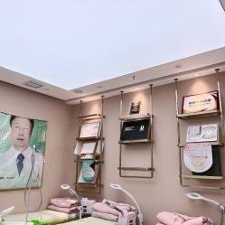 -万阡国际专业祛斑·祛痣·祛疤连锁
