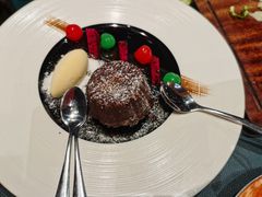 熔岩巧克力蛋糕-鼎鼎西餐厅