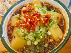 -拈签一笑黄牛肉辣卤串串