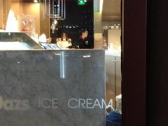 -星巴克(西安曲江银泰店)