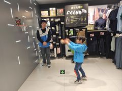 -迪卡侬(环球港店)