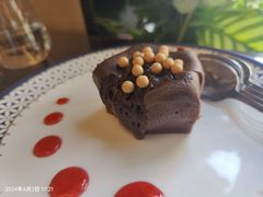 -LES ELITES 英集荟(南京西路店)