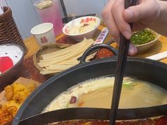 -赵美丽·重庆社区火锅·直营店(火车东站·中豪国际店)