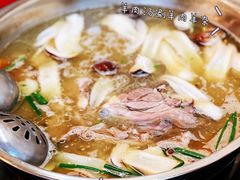 -老石黑山羊毛驴肉火锅(金凯广场店)