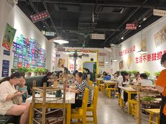 大堂-有拈头成都市井火锅(南中环店)