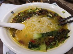 金汤酸菜肥肠米线-魏家凉皮(博水商务大厦店)