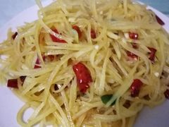 酸辣土豆丝-何适山庄 ·可团建(水长城P2停车场店)