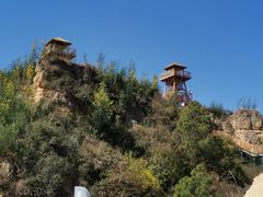 -彩色沙林风景区