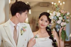 -至臻微拉婚纱摄影
