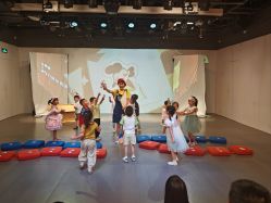 -小鸡哆哆故事屋·儿童乐园(嘉里城店)