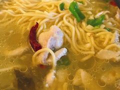 -轻捞慢起面馆(新世界百货店)