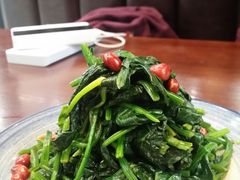 果仁菠菜-四季小馆·地道北京小吃(广百店)