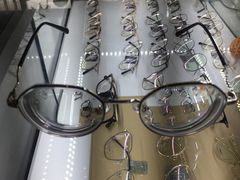 -视野联行眼镜蔡司·依视路官方授权店(顺城店)