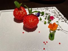 -江上荟·创意中国菜(绿地缤纷城店)