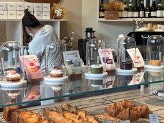 -VERIE BAKEHOUSE