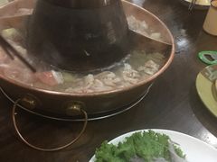 -东镇老火锅(长春路首店)