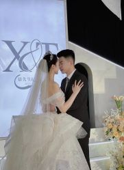 -派丽莫Pellimo原创设计婚纱品牌