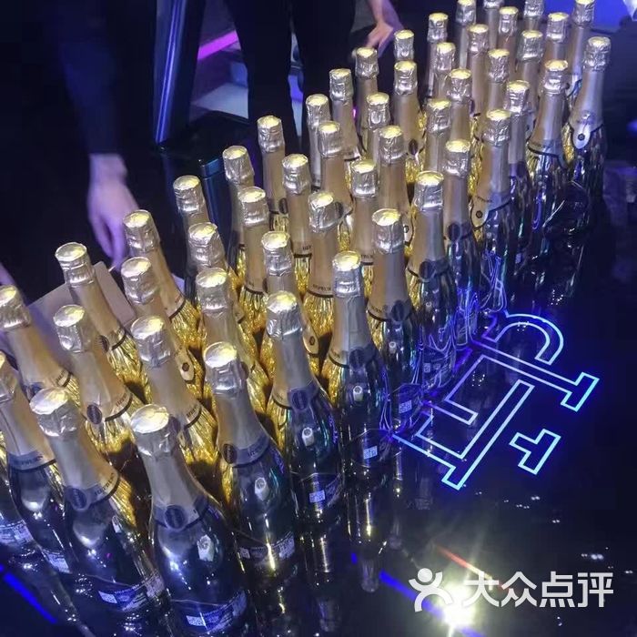 赫本酒吧图片