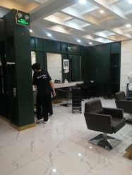 -悦Salon发型设计