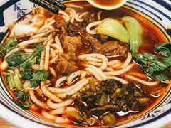 极品牛腩米线-鑫花溪牛肉米粉(凤凰街创始总店)
