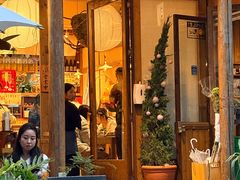 -啢啢茶寮(芳华横街店)