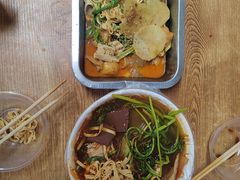 -小红房麻辣烫炸香串