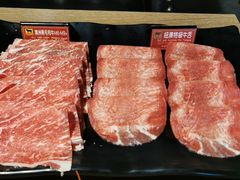 纽澳特级牛舌-新马辣经典麻辣锅(昆明店)(昆明店)(昆明店)