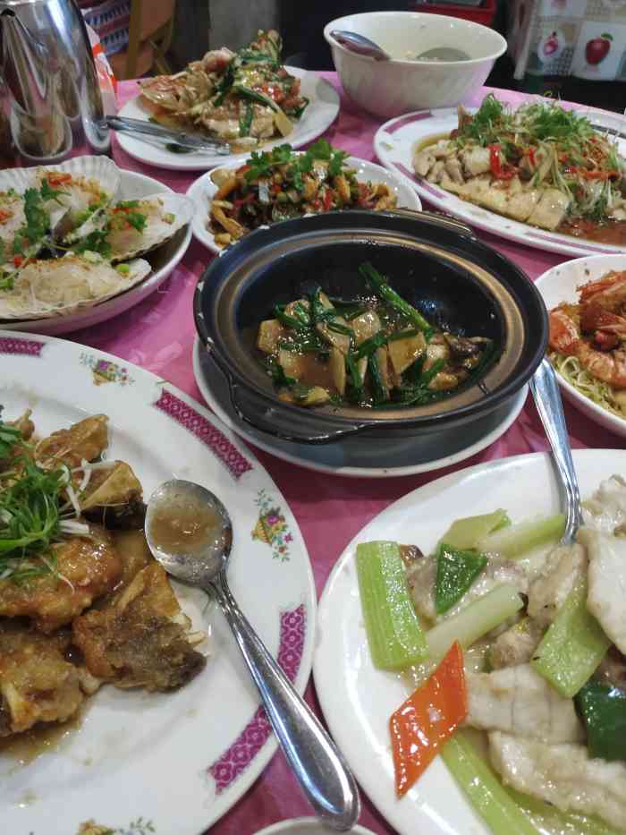 明记海鲜酒家-"三十几年老字号,货真价实,起码足十六两称.