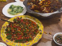 -乡土特色.冷锅鱼.牦牛肉汤锅