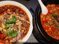 -万重锦·人文川菜馆(骡马市店)