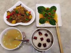 -爱月宝月嫂·育儿嫂(哈尔滨总店)