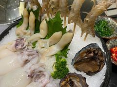 -红鼎豆捞·非遗鲍皇汤火锅(宝丰路店)