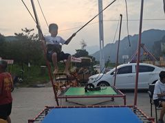 -百里峡七彩艺术小镇