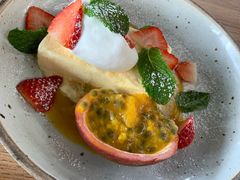 -ROAST coffee & eatery
