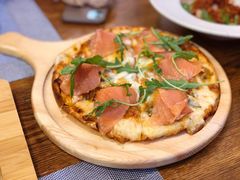 三文鱼披萨-曼乐辰餐厅(中庚漫游城店)