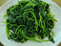 蒜蓉番薯叶-正宗鸡饭粤香酒家(朱村店)