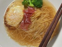 -MONICH牛排融合餐厅(和义大道购物中心店)