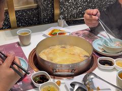 -洪氏嗨捞·猪肚鸡火锅(阳光天地店)